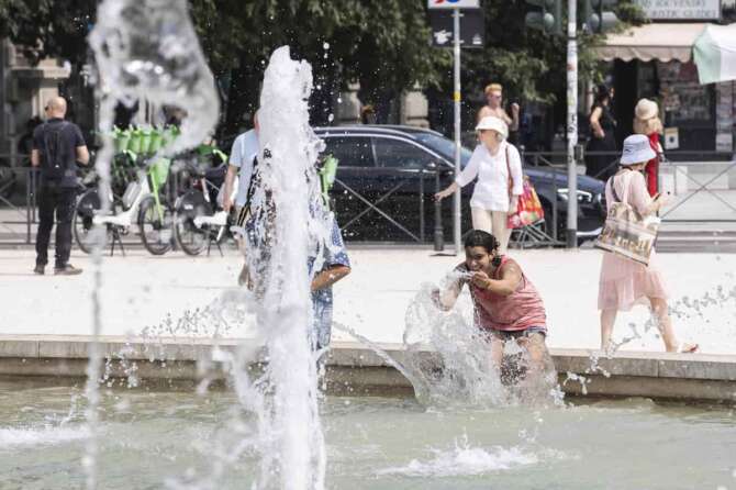 Prime giornate calde a Milano Milano – Italia – Cronaca Giovedì, 12 Giugno, 2025 (Foto di Marco Ottico/Lapresse) First warm days in Milan Milan – Italy – News Thursday, 12 June, 2025 (Photo by Marco Ottico/Lapresse)