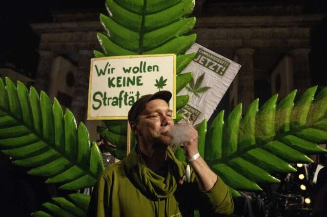 AP Photo/Ebrahim Noroozi – Associated Press / LaPresse Only italy and Spain