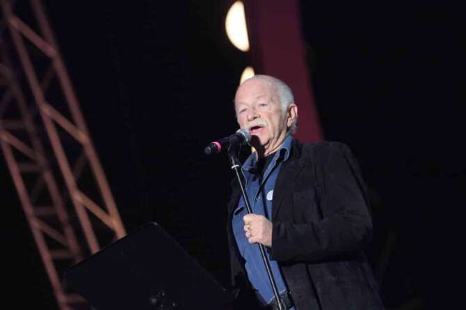 Foto Cosima Scavolini/Lapresse 01-05-2011 Roma Spettacolo Concerto del 1° Maggio in Piazza San Giovanni Nella foto Gino Paoli Photo Cosima Scavolini/Lapresse 01-05-2011 Rome Entertainment Concert of 1° May in Piazza San Giovanni In the photo Gino Paoli