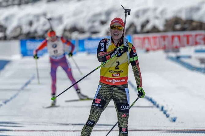 19.02.2017, Biathlonarena, Hochfilzen, AUT, IBU Weltmeisterschaften Biathlon, Hochfilzen 2017, Massenstart Damen, im Bild Laura Dahlmeier (GER) // Laura Dahlmeier of Germany during Womens Masstart of the IBU Biathlon World Championships at the Biathlonarena in Hochfilzen, Austria on 2017/02/19. EXPA Pictures © 2017, PhotoCredit: EXPA/ Stefan Adelsberger