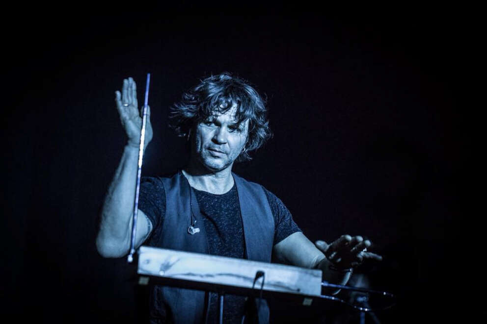 Bertrand Cantat e il documentario Netflix che riapre il caso sul suicidio dell’ex moglie: guai per l’ex cantante dei Noir Désir