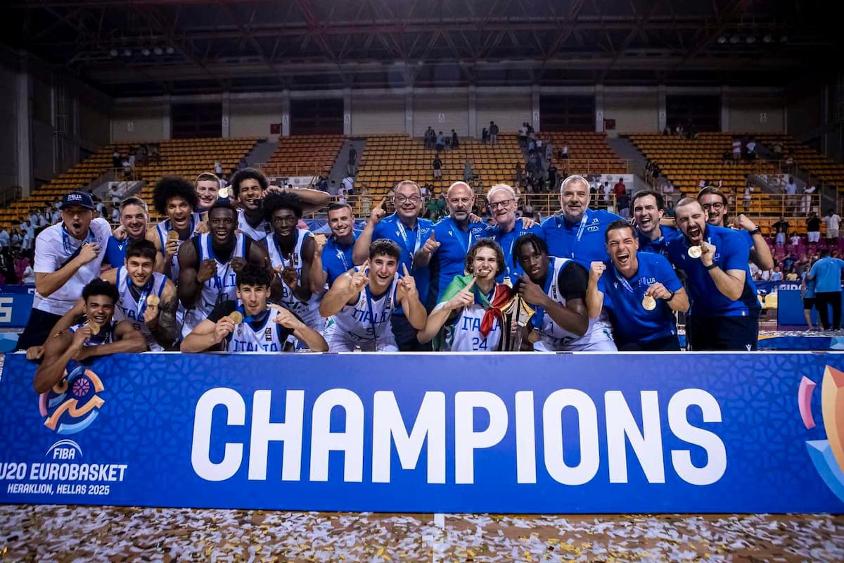 Italia Under20 di basket campione d’Europa, sconfitti anche i razzisti: “Grazie per i vostri commenti, ci avete dato la carica”