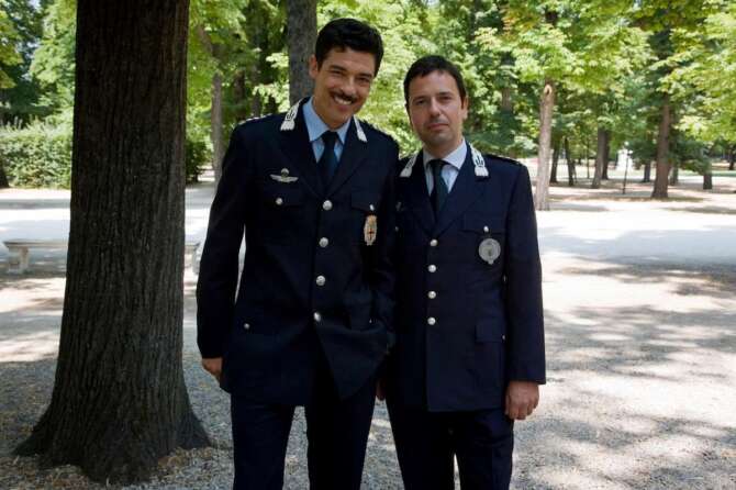 Dal film “Baciato dalla fortuna” in cui Alessandro Gassman interpretava il comandante della polizia municipale Giovanni Jacobazzi