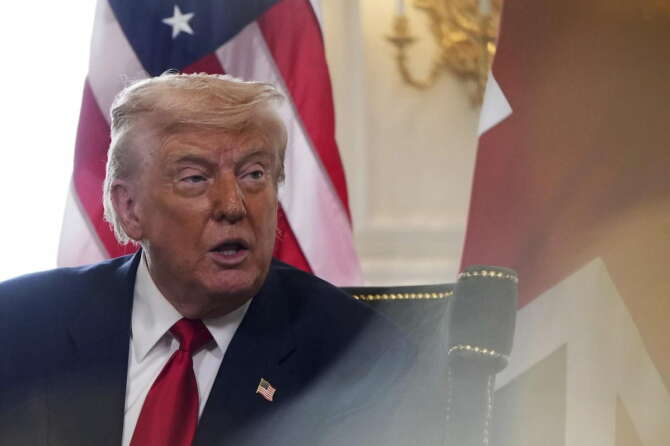 Ucraina, il nuovo ultimatum di Trump a Putin: “Ha 10-12 giorni per fermare la guerra, mi ha deluso”