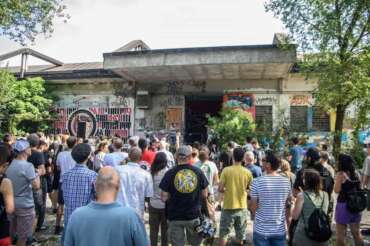 Presidio per sgombero del Centro Sociale Leoncavallo – Milano, 15 Luglio 2025 (Foto Claudio Furlan/Lapresse) Demonstration for eviction of Leoncavallo Social Centre – Milan, 15 July 2025 (Photo Claudio Furlan/Lapresse)
