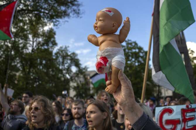 AP Photo/Mindaugas Kulbis