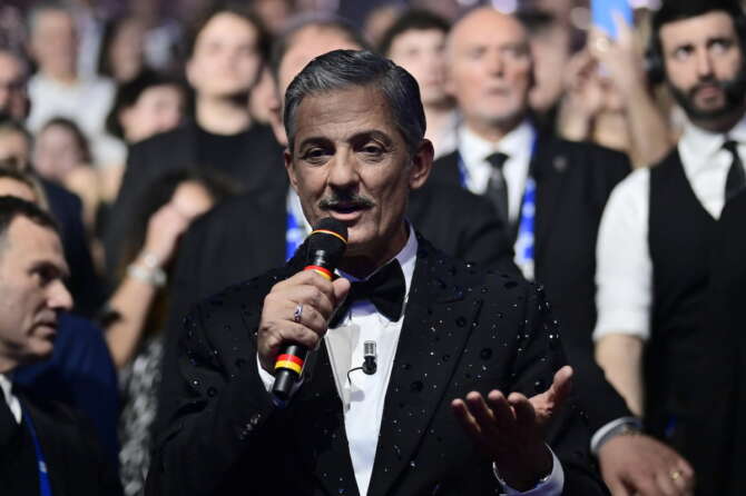 Colpo in casa Fiorello, svaligiata la villa romana del conduttore tv: ladri in fuga con bottino da 300mila euro