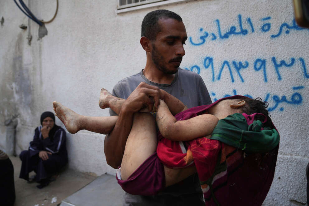 AP Photo/Abdel Kareem Hana


Associated Press / LaPresse