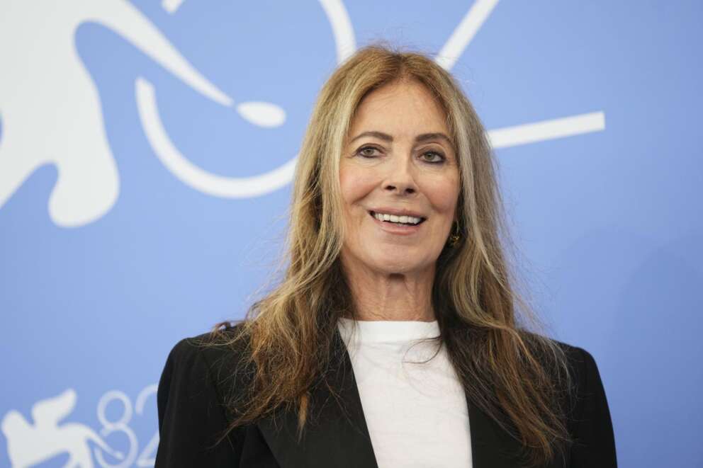 Director Kathryn Bigelow poses for photographers at the photo call for the film ‘A House of Dynamite’ during the 82nd edition of the Venice Film Festival in Venice, Italy, on Tuesday, Sept. 2, 2025. (Photo by Scott A Garfitt/Invision/AP)

Associated Press/LaPresse