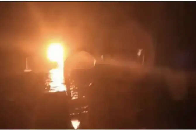 Global Flotilla attaccata al largo di Creta, ancora droni sulla missione per Gaza: “Ordigni e gas urticante contro di noi”