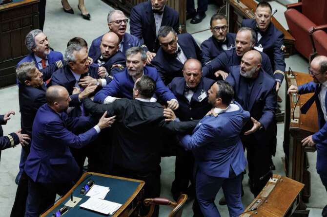 Foto Roberto Monaldo / LaPresse