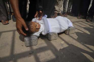La pace a Gaza ferma il genocidio, ma i crimini di guerra di Netanyahu macchieranno per decenni la bandiera israeliana