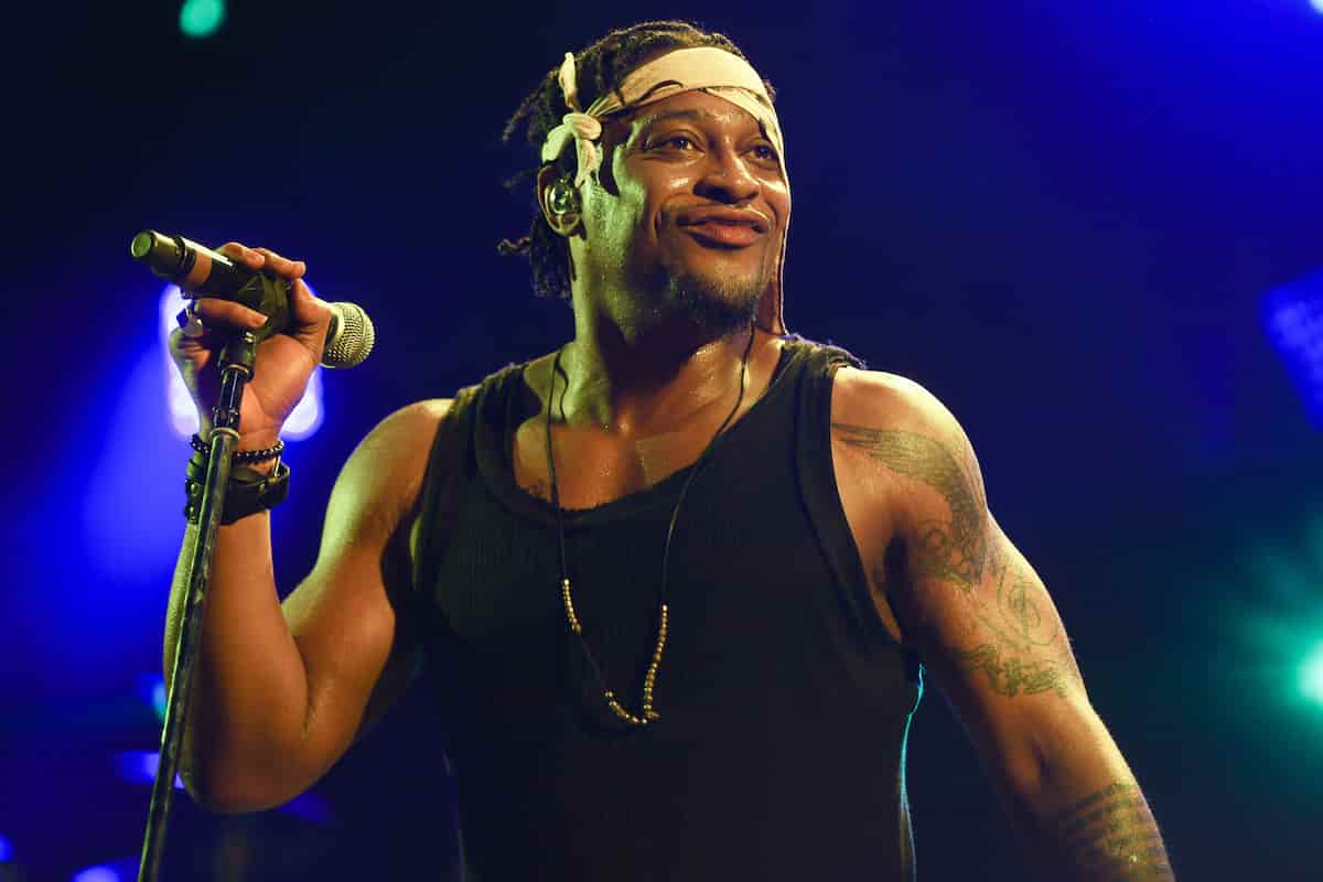 Cantante neo soul R&B morto D'Angelo