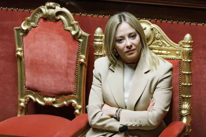La presidente del Consiglio Giorgia Meloni nell’aula del Senato in occasione delle comunicazioni in vista del prossimo Consiglio europeo del 23 e 24 ottobre, Roma, Mercoledì 22 Ottobre 2025 (Foto Roberto Monaldo / LaPresse) Premier Giorgia Meloni addresses the Senate ahead of the upcoming European Council on 23 and 24 October, Rome, Wednesday, October 21, 2025 (Photo by Roberto Monaldo / LaPresse)