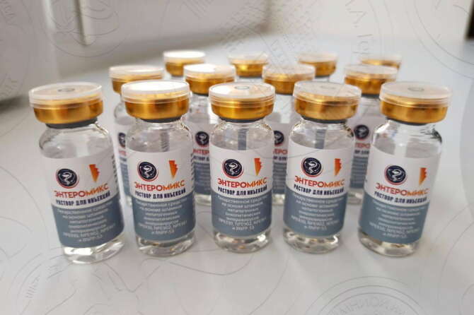 Cos’è Enteromix, il vaccino russo “contro il cancro” che si sperimenta in Serbia: l’asse Mosca-Belgrado dopo il flop Sputnik