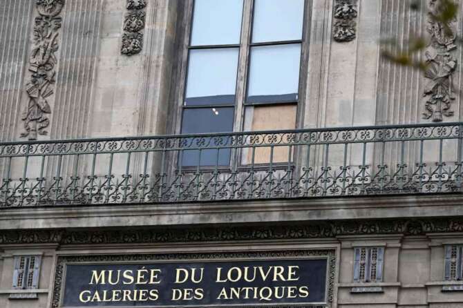 The window of Louvre museum where thieves arrive for the robbery, Monday, Oct. 20, 2025 in Paris. The museum remains closed for the day after Sunday’s jewels robbery, (AP Photo/Emma Da Silva)