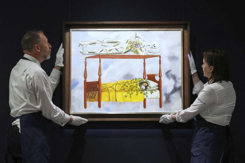 Frida Kahlo da record, è suo il quadro di un’artista donna più costoso di sempre: El sueño all’asta per 54,7 milioni