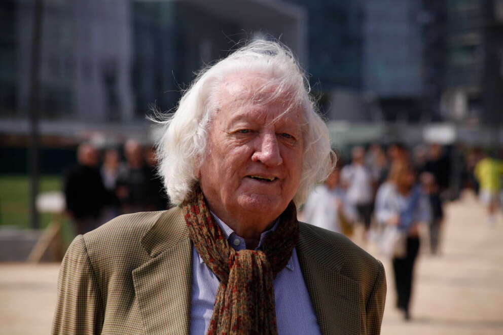 Morto Giorgio Forattini, vignettista irriverente e feroce: maestro della satira e dello sberleffo dei politici