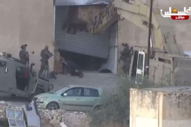 Jenin, i soldati israeliani sparano contro due palestinesi disarmati: l’esecuzione a freddo difesa da Ben-Gvir