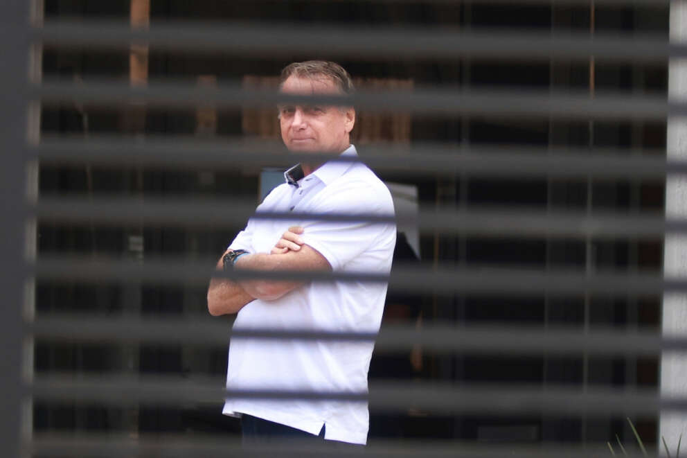 Bolsonaro, la condanna a 27 anni per il tentato golpe in Brasile è definitiva: in carcere anche i suoi ex ministri