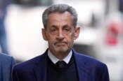 Sarkozy, altra condanna definitiva per l’ex presidente francese: non tornerà in carcere, per lui ipotesi braccialetto elettronico