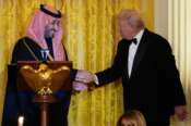 Trump riceve bin Salman alla Casa Bianca, prima volta dopo l’omicidio Khashoggi: l’intesa con i sauditi tra affari ed F-35