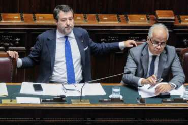 Salvini assolto non molla l’osso Viminale: la rincorsa per tornare al ministero dell’Interno, dopo l’avvio dei lavori per il Ponte