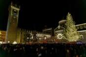 Foto Enrico Pretto/LaPresse 23 Novembre 2024 Trento, Italia Cronaca inaugurazione mercatini di natale città del natale Piazza Duomo accensione albero