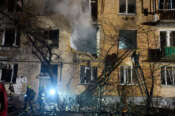 Firefighters put out a blaze after a drone hit a residential building during Russia’s night drone attack in Kyiv, Ukraine, night Saturday. Nov. 29, 2025. (AP Photo/Efrem Lukatsky)





Associate Press/ LaPresse
Only Italy and Spain