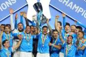 Napoli celebrates with trophy during the EA Sports FC italian Supercup 2025 final match between Napoli and Bologna at Al-Awwal Park Stadium in Riyadh, Saudi Arabia – Sport, Soccer – Monday, December 22, 2025 (Photo by Spada/LaPresse)