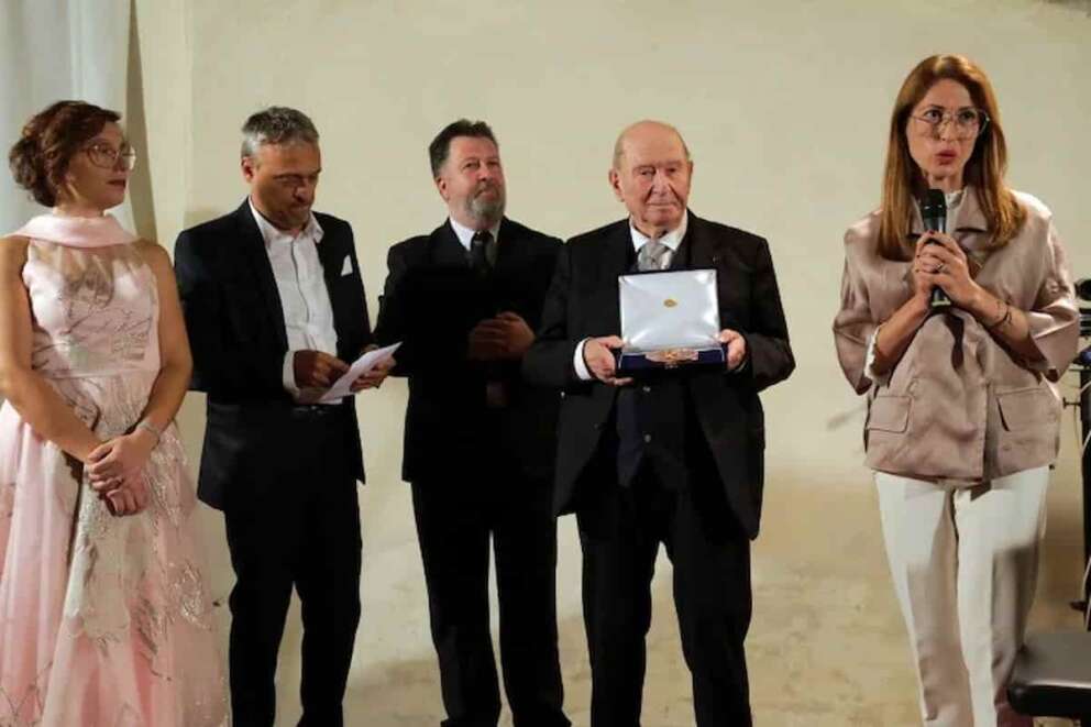 FOTO DA FACEBOOK (NOEMI TARTABINI SINDACO)