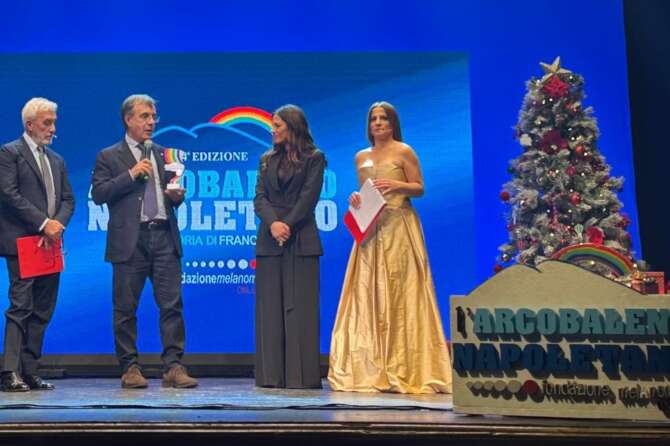 Premio “L’Arcobaleno Napoletano”: riconoscimento alla battipagliese Giusy Troncone nella serata dedicata a Franco Di Mare