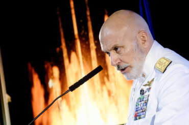 La Nato valuta “attacchi preventivi” contro la Russia, lo scenario dell’ammiraglio Cavo Dragone nella guerra ibrida al Cremlino