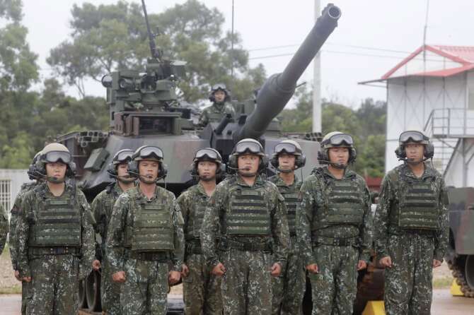 Taiwan, vendita record di armi per 11 miliardi dagli Stati Uniti: l’isola strumento di Trump per contenere la Cina