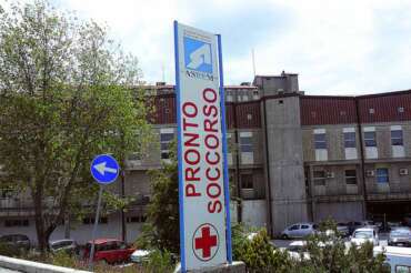 Campobasso, madre e figlia muoiono in ospedale dopo due dimissioni: sospetti su intossicazione alimentare natalizia