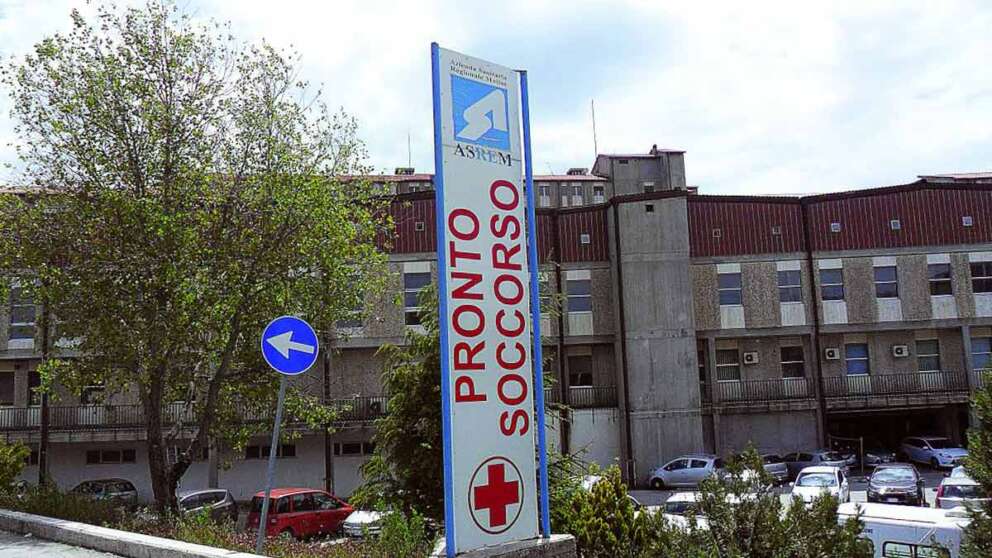 Campobasso, madre e figlia muoiono in ospedale dopo due dimissioni: sospetti su intossicazione alimentare natalizia