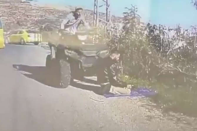 Cisgiordania, riservista israeliano investe un palestinese in preghiera: condannato a 5 giorni di domiciliari