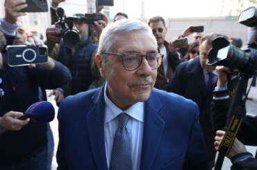 Appalti truccati in Sicilia, arrestato Totò Cuffaro: l’ex governatore ai domiciliari, nessuna misura per Saverio Romano