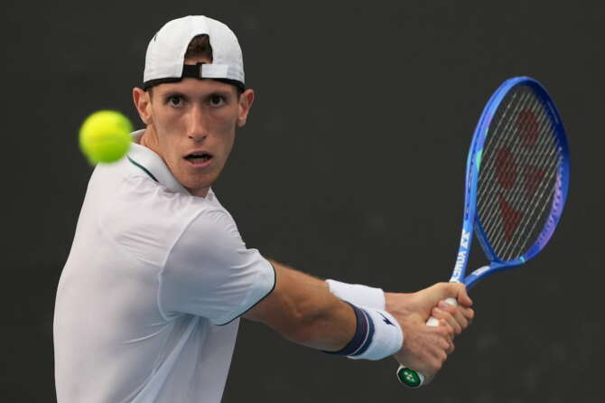 Francesco Maestrelli, favola azzurra agli Australian Open: vince per la prima volta in uno Slam e si “regala” Djokovic