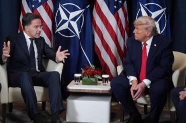 Groenlandia, bozza di intesa tra Trump e la Nato sull’isola: via i dazi ai Paesi Ue, la Danimarca rivendica la sovranità