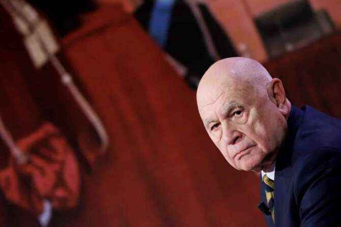 Il ministro della Giustizia Carlo Nordio durante la trasmissione tv Cinque minuti, Roma, Giovedì 12 Febbraio 2026 (Foto Roberto Monaldo / LaPresse) Justice minister Carlo Nordio during Cinque minuti tv program, Rome, Thursday, February 12, 2026 (Photo by Roberto Monaldo / LaPresse)