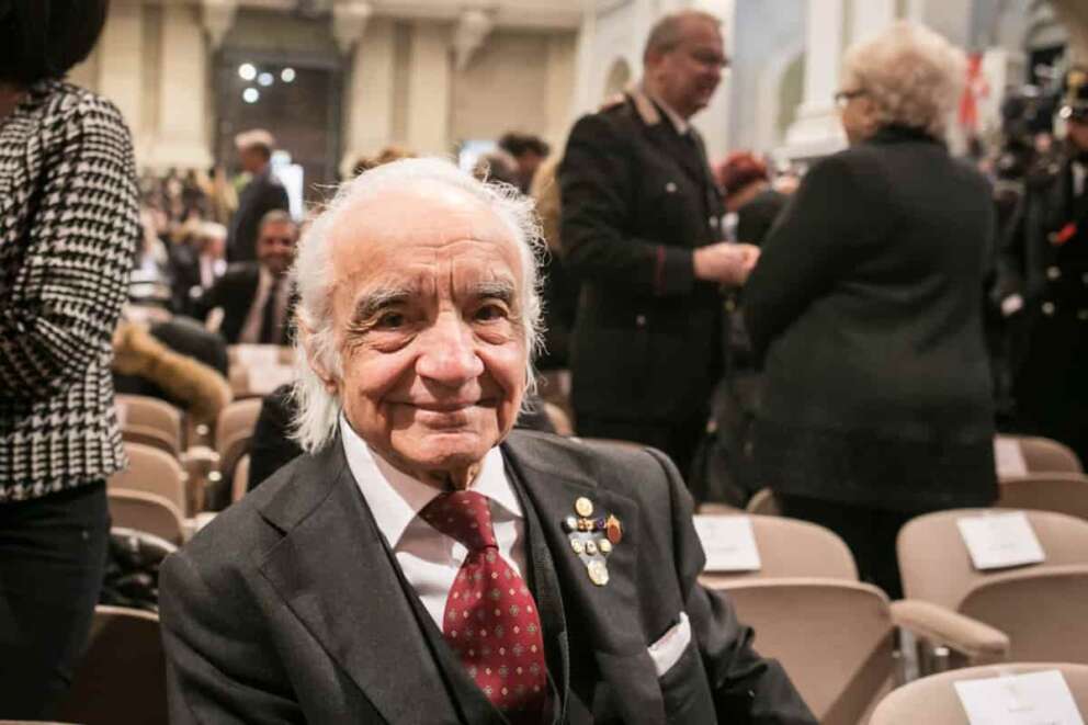 Foto LaPresse – Stefano De Grandis 12/01/17 Bologna (Italia) Cronaca Aula Magna Santa Lucia – In occasione della cerimonia di avvio delle giornate di studio “Giovani e ricerca: il percorso dell”Alma Mater vero il futuro”, consegna del Sigillum Magnum d’Ateneo al presidente della Repubblica Sergio Mattarella Nella foto: Antonino Zichichi Photo LaPresse – Stefano De Grandis 12 January 2017, Bologna (Italy) Aula Magna Santa Lucia – At the ceremony of launch of the study days “Youth and research: the path of Alma Mater to the future”, delivery of the Sigillum Magnum of the University to the President of the Republic Sergio Mattarella In the pic: Antonino Zichichi
