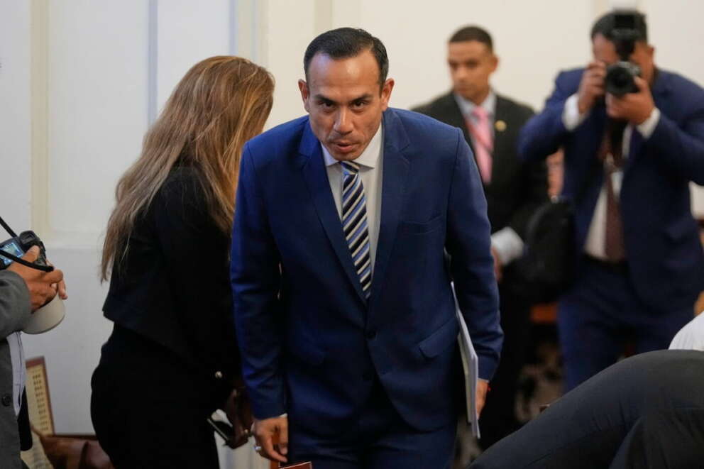 Perù, rimosso dopo soli 4 mesi il presidente José Jerí: paga incontri non dichiarati con imprenditori cinesi