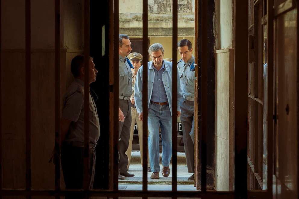 Dagli applausi al fango, l’insensata odissea di Enzo Tortora