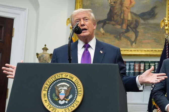 Trump cancella le norme contro il riscaldamento globale volute da Obama: per la Casa Bianca la crisi climatica non esiste