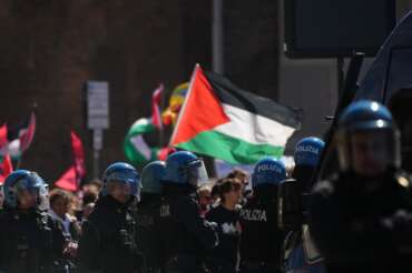 Manifestare diventa un reato, misure cautelari per sei pro Pal a Milano