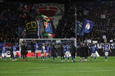 Como’s under the supportes during the Serie A soccer match between Como and Roma at the Giuseppe Sinigaglia stadium in Como, north Italy – March 15 2026 Sport – Soccer. (Photo by Antonio Saia/LaPresse)