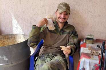 Storia di Edvard Selander Patrignani, l’italo svedese ucciso in Ucraina nel racconto di Stefano Bufi