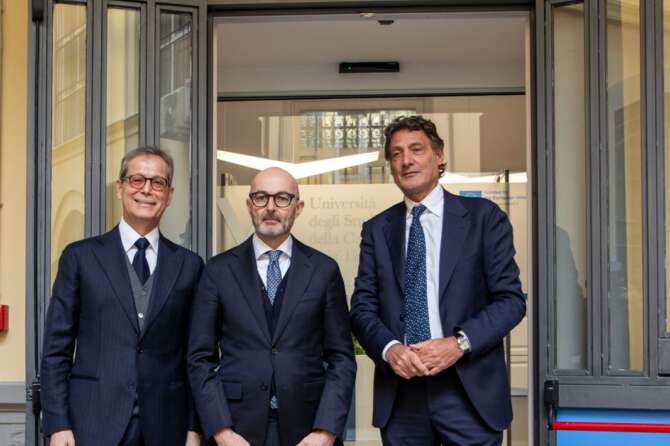 Dal libro parlato allo scaffale accogliente: nel Dipartimento di Giurisprudenza Unicampania la nuova Biblioteca è un’eccellenza di inclusione ‘oltre le barriere’