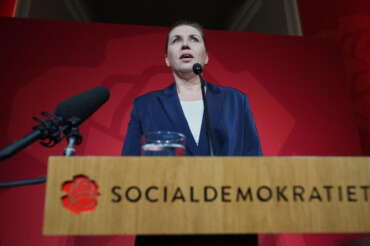 Elezioni in Danimarca, i Socialdemocratici della premier Frederiksen primo partito ma in calo e senza maggioranza